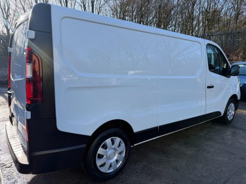 Renault Trafic 2.0 dCi Blue LL30 Business Panel Van 5dr Diesel Manual L2 H1 Euro 6 (s/s) ( 12