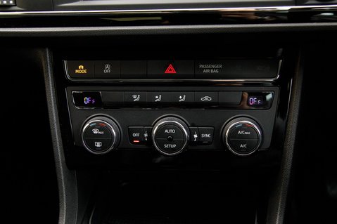 SEAT Leon TSI FR TECHNOLOGY 36
