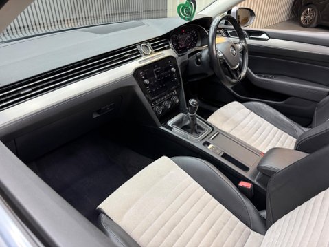 Volkswagen Passat 2.0 TDI GT Euro 6 (s/s) 5dr 43
