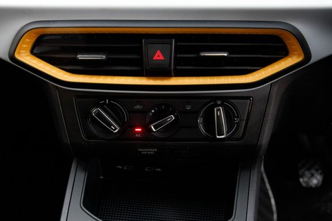 SEAT Ibiza MPI SE 34