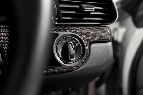 Porsche 911 GT3 TOURING. 1 OF 47 RHD CARS IN THE UK. 1 OF 4 IN CRAYON. HOUNDSTOOTH INTERIOR 50