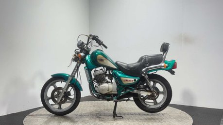 Hyosung Cruise 2001 17K CLASSIC CRUISER BIKE SPARES OR REPAIR 125CC 4