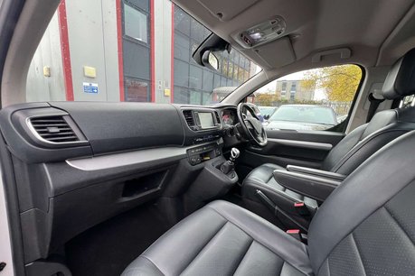 Peugeot Traveller 2.0 BlueHDi Allure Standard MPV 5dr Diesel Manual MWB Euro 6 (s/s) (150 ps) 36
