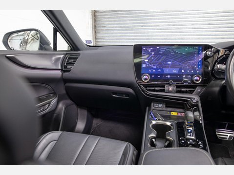 Lexus NX 2.5 350h F Sport E-CVT 4WD Euro 6 (s/s) 5dr 31