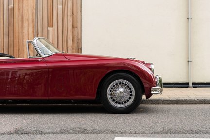 Jaguar XK XK150 3.8 S DHC 16
