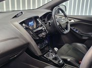 Ford Focus 2.3T EcoBoost RS Hatchback 5dr Petrol Manual AWD Euro 6 (s/s) (350 ps) 22