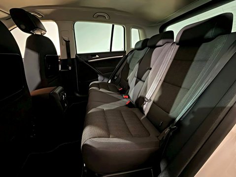 Volkswagen Tiguan SE TDI BLUEMOTION TECHNOLOGY 4MOTION DSG 20