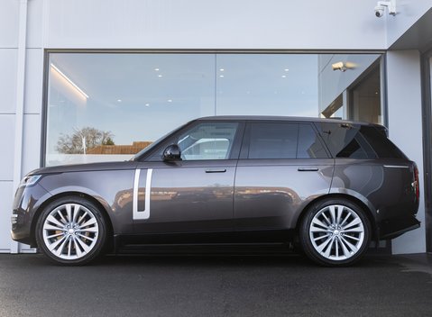 Land Rover Range Rover P530 FIRST EDITION 3