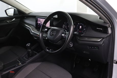 Skoda Octavia SE TECHNOLOGY TSI 5