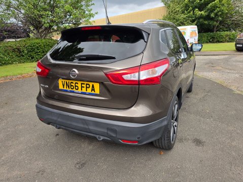 Nissan Qashqai 1.6 Qashqai Tekna dCi 5dr 43