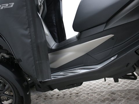 Piaggio MP3 MP3 530 HPE 25