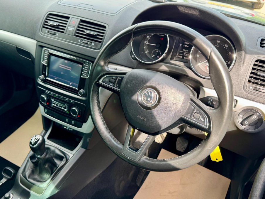 2016 Skoda Yeti — image 30