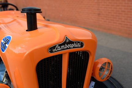 Lamborghini 2R Tractor 9