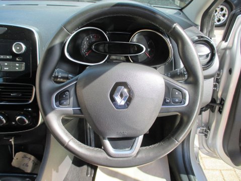 Renault Clio 0.9 TCe Play Euro 6 (s/s) 5dr 19