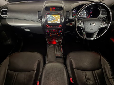 Kia Sorento CRDI KX-3 SAT NAV 12