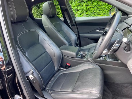 Jaguar E-Pace 2.0 D204 MHEV R-Dynamic SE Auto AWD Euro 6 (s/s) 5dr 70