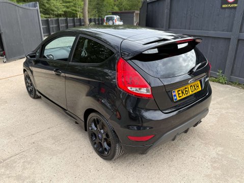Ford Fiesta 1.6 Fiesta Metal 3dr 22