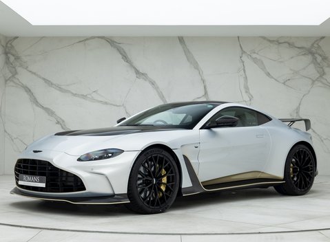 Aston Martin V12 Vantage 6