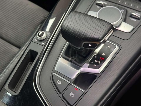 Audi A5 2.0 TDI S line Coupe 2dr Diesel S Tronic quattro Euro 6 (s/s) (190 ps) 43