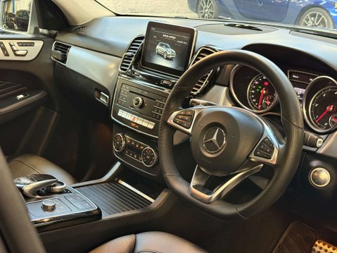 Mercedes-Benz GLE 3.0 GLE 350 D 4Matic AMG Line Premium+ Auto 4WD 5dr 25