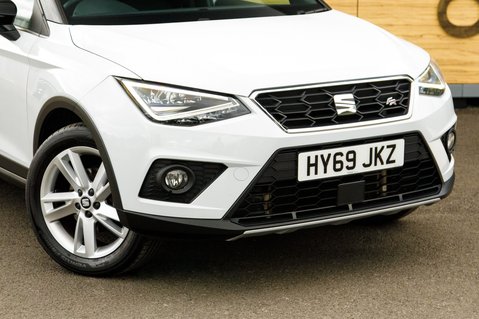 SEAT Arona TSI FR 10