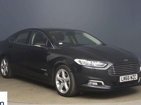 Ford Mondeo 2.0 TiVCT Titanium Saloon 4dr Petrol Hybrid CVT Euro 6 (s/s) (187 ps) 1