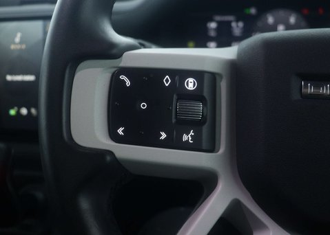 Land Rover Defender 3.0 Defender X-Dynamic HSE D300 MHEV A 4WD 5dr 44