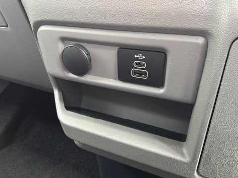 Ford Transit Custom 2.0 320 EcoBlue Limited Crew Van Auto L2 H1 Euro 6 (s/s) 5dr 45