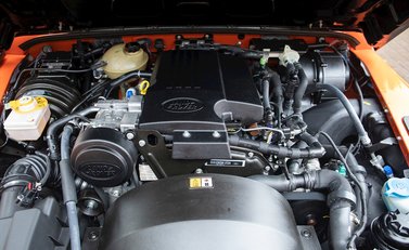 Land Rover Defender 110 Adventure Edition 29