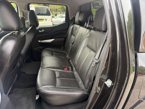 Nissan Navara 2.3 Navara Tekna dCi Auto 4WD 5dr 16