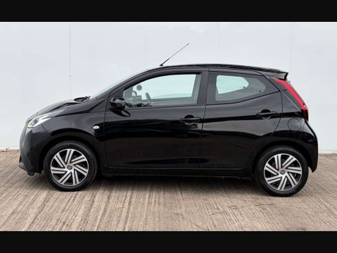 Toyota Aygo 1.0 Aygo X-Play TSS VVT-i CVT 5dr 42