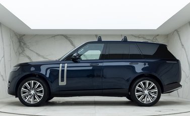 Land Rover Range Rover P400 HSE 2