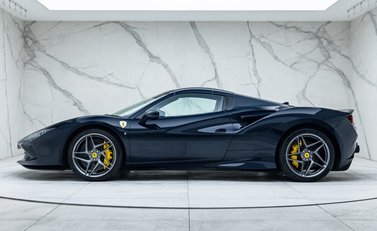 Ferrari F8 SPIDER 11