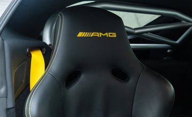 Mercedes-Benz AMG GT R 15