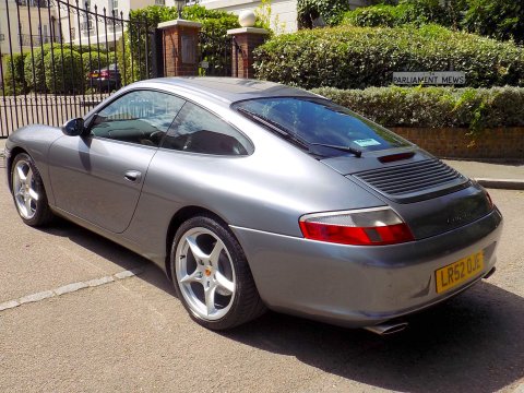 Porsche 911 CARRERA 2 TIPTRONIC S 10
