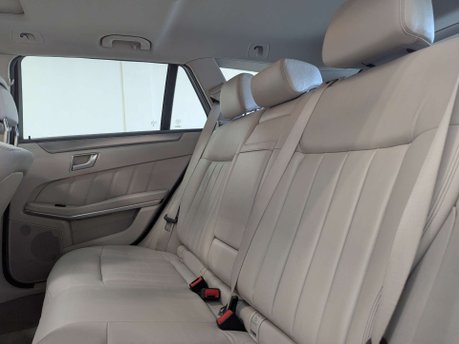 Mercedes-Benz E Class 3.0 E350 AMG Sport Bluetec Auto 5dr 43