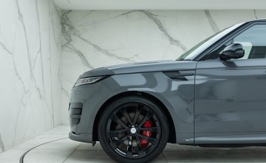 Land Rover Range Rover Sport P550e AUTOBIOGRAPHY 32