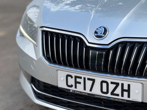Skoda Superb 2.0 Superb Laurin & Klement TSi Semi-Auto 5dr 36