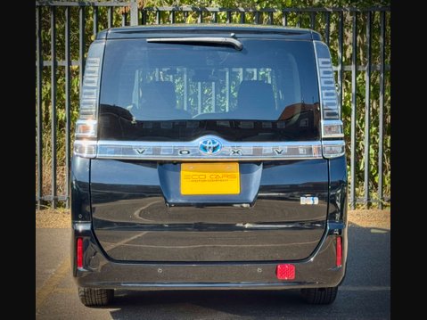 Toyota Voxy Hybrid 7 Seater 36
