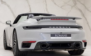 Porsche 911 Turbo Cabriolet (992) 3