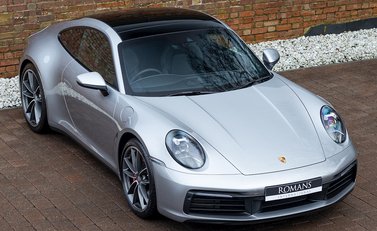 Porsche 911 Carrera S (992) 8