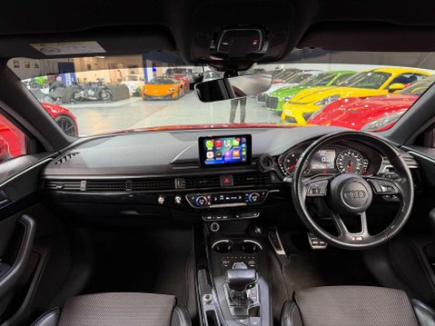 Audi A4 2.0 TDI ultra S line Saloon 4dr Diesel S Tronic Euro 6 (s/s) (190 ps) 2