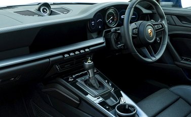 Porsche 911 (992) GT3 Touring 13