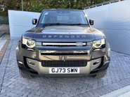 Land Rover Defender 90 D300 Hard Top X-Dynamic HSE 9
