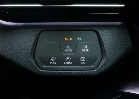 Volkswagen Id.4 Pure Performance 52kWh Life SUV 5dr Electric Auto (170 ps) 47