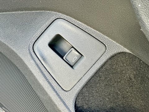 Volkswagen Tiguan 2.0 TDI SE Navigation Euro 6 (s/s) 5dr 57