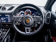 Porsche Cayenne 4.0T V8 GPF Turbo SUV 5dr Petrol TiptronicS 4WD Euro 6 (s/s) (550 ps) 9