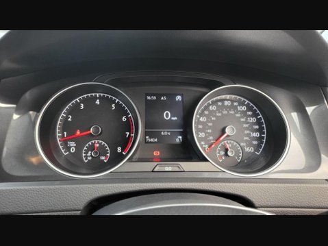 Volkswagen Golf SE NAVIGATION TSI BLUEMOTION TECHNOLOGY 24