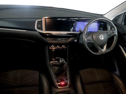 Vauxhall Grandland 1.2 Turbo Ultimate SUV 5dr Petrol Manual Euro 6 (s/s) (130 ps) Alloys - Blu 18