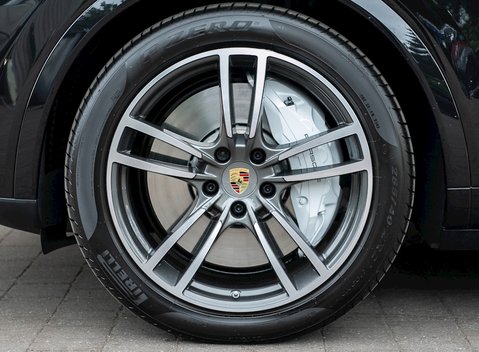 Porsche Cayenne Turbo 10